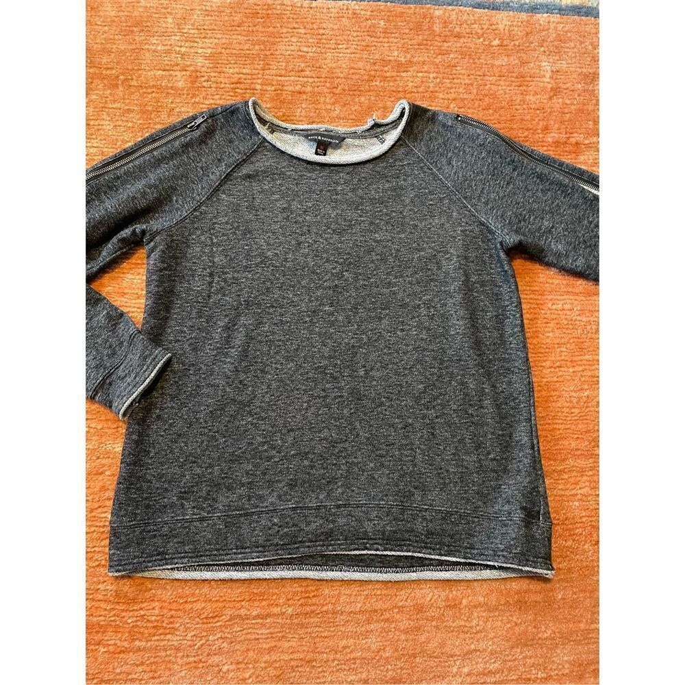 Rock & Republic shoulder off long sleeve T-shirt